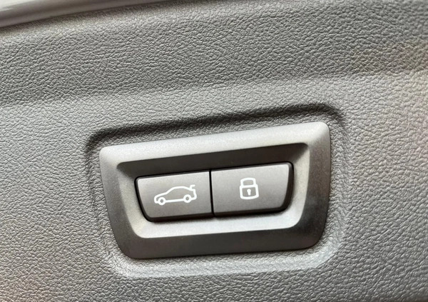 BMW i4 cena 302900 przebieg: 10, rok produkcji 2023 z Choroszcz małe 301